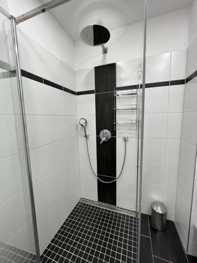 Monterey Apartment เวียนนา ภายนอก รูปภาพ